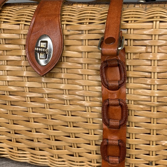 Vintage/Retro Natural Wicker Leather Trim Purse - Picture 2 of 11
